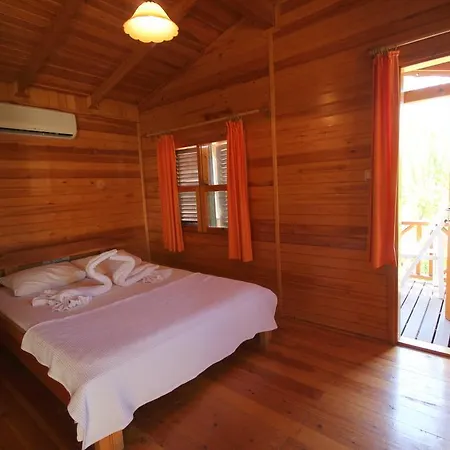 Eva Bungalow Privatunterkunft
